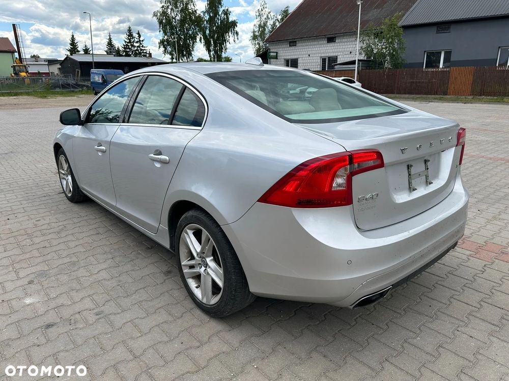 Volvo S60 - 16