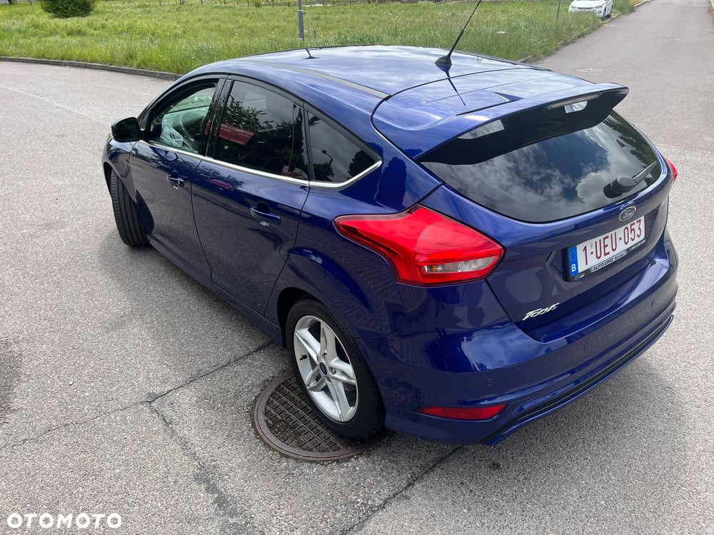 Ford Focus 1.5 EcoBlue Start-Stopp-System ST-LINE X - 12