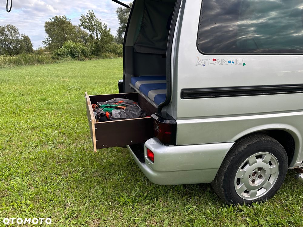 Volkswagen Multivan - 29