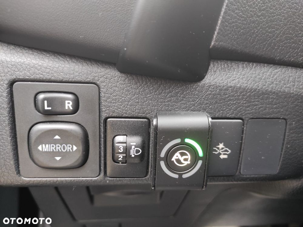 Toyota Corolla 1.6 Comfort - 17