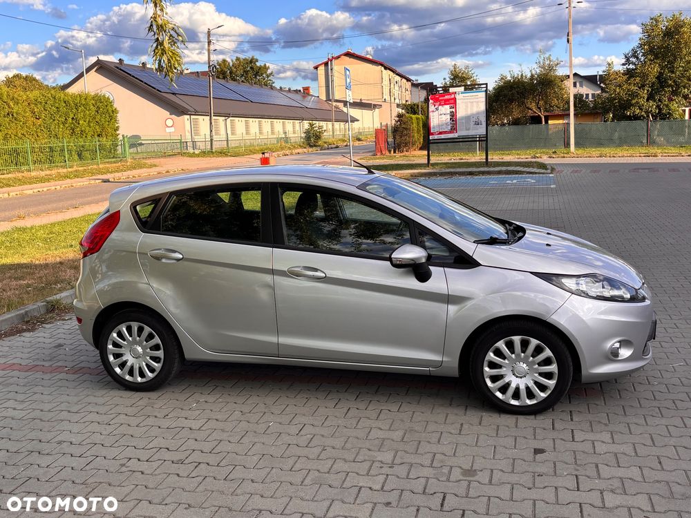 Ford Fiesta 1.25 Ambiente - 12