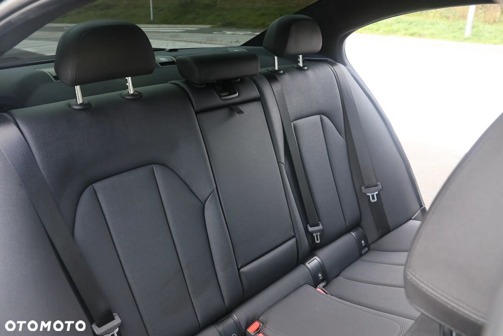 BMW Seria 3 M340i xDrive - 13