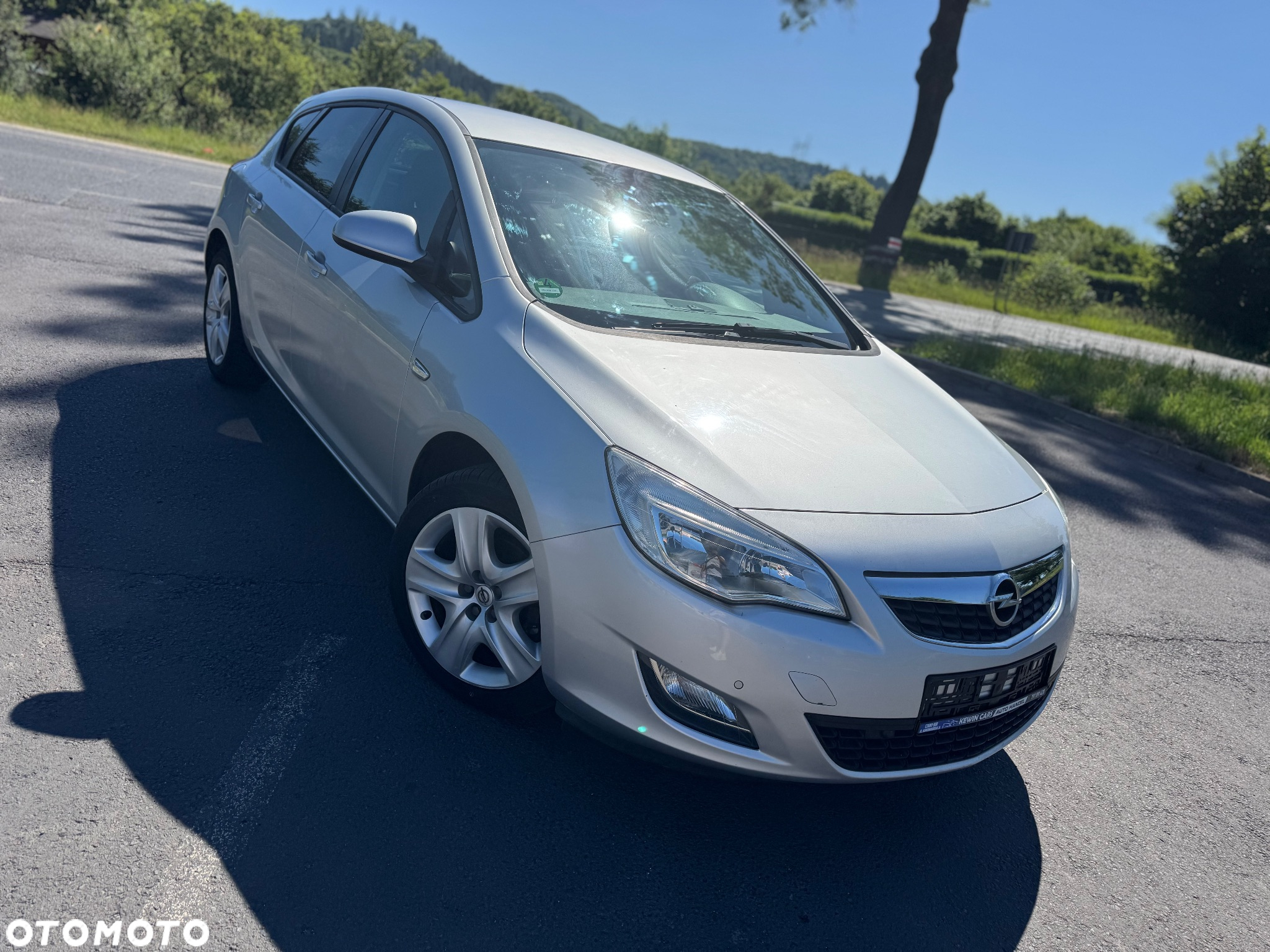Opel Astra 1.4 Turbo Cosmo - 4