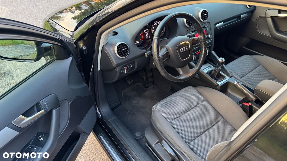 Audi A3 Sportback 2.0 TDI DPF Ambition - 11