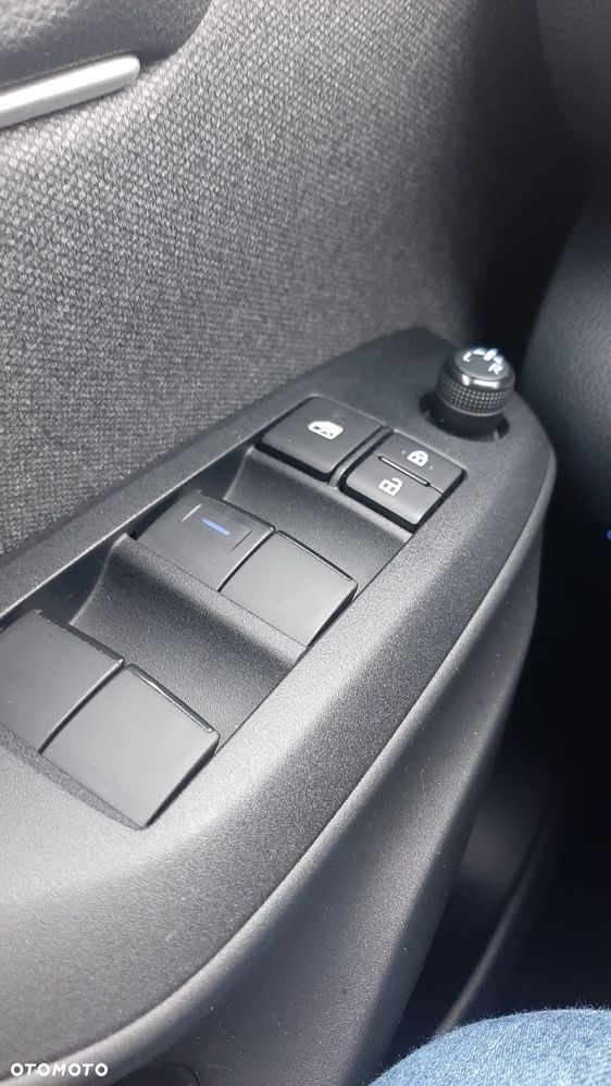 Toyota Yaris Hybrid 1.5 Comfort - 19