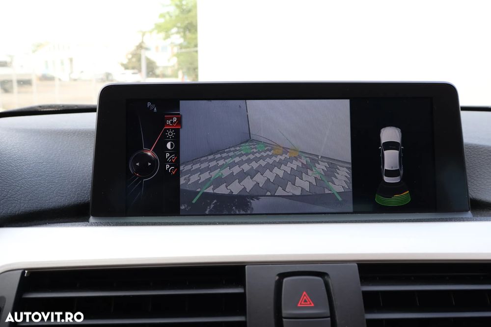 BMW Seria 3 320d Efficient Dynamic Edition Aut. - 12