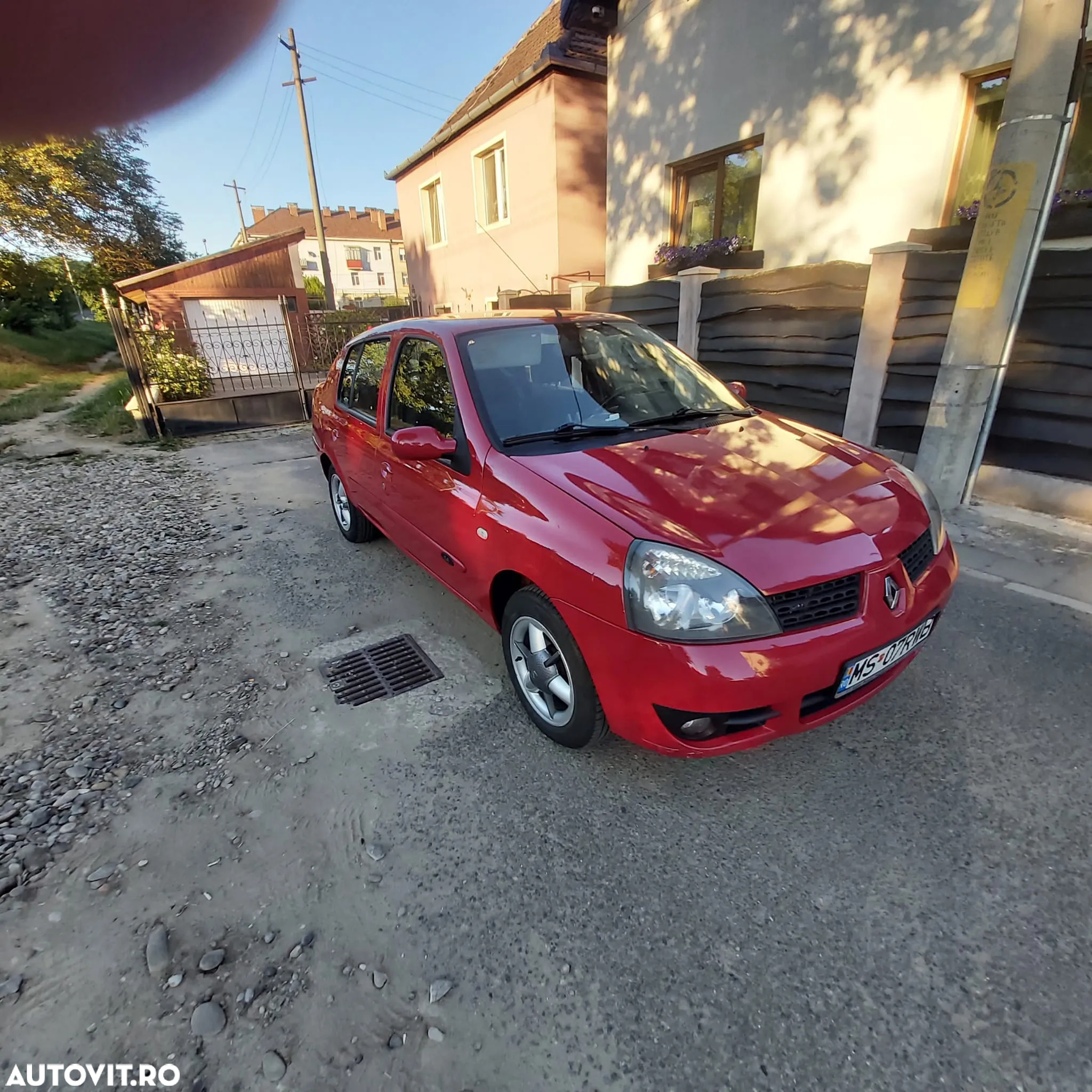 Renault Symbol 1.4 8V SL Fidji - 3