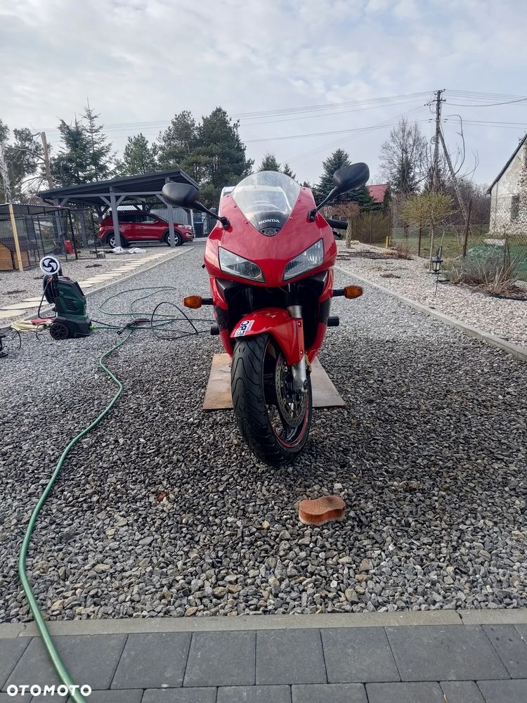 Honda CBR - 7