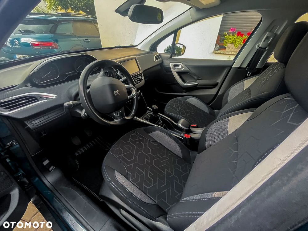 Peugeot 2008 - 24