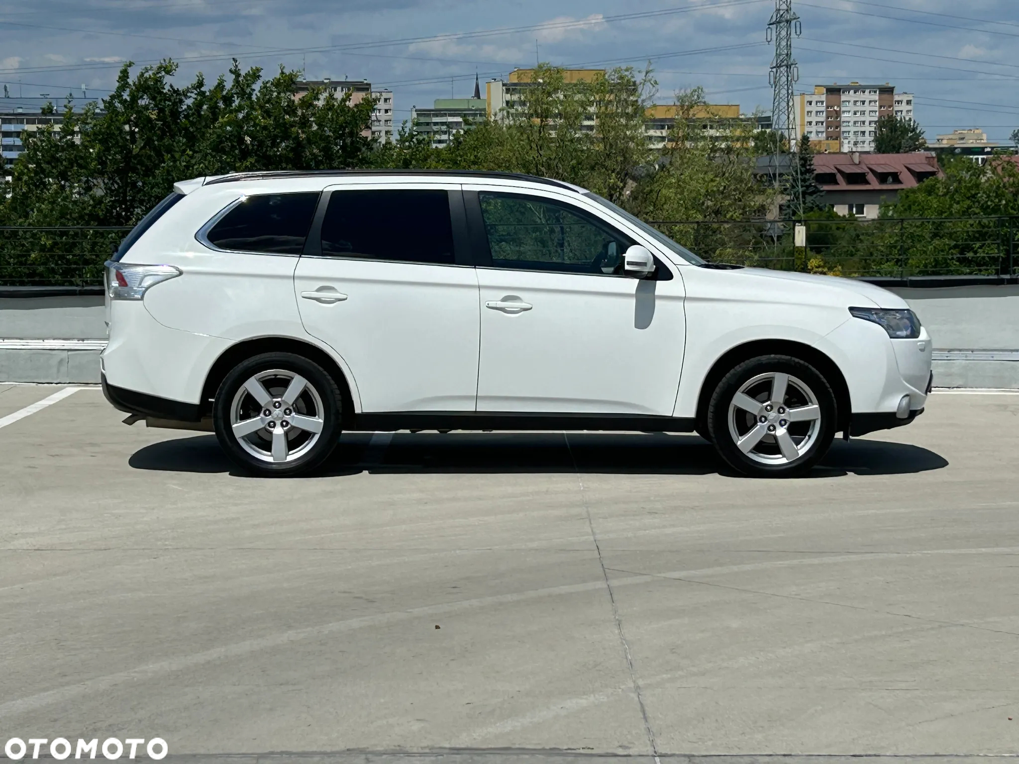 Mitsubishi Outlander 2.2 DI-D 4WD Intense - 4
