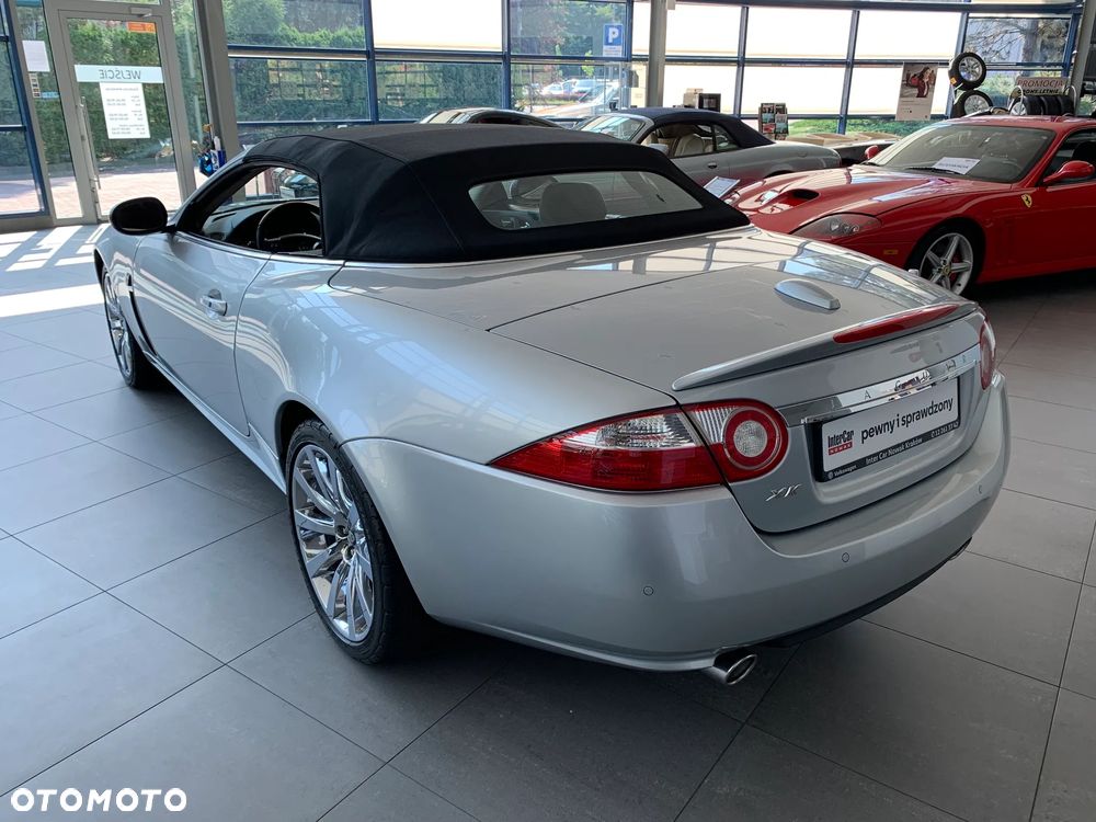 Jaguar XK 4.2 Coupe - 16