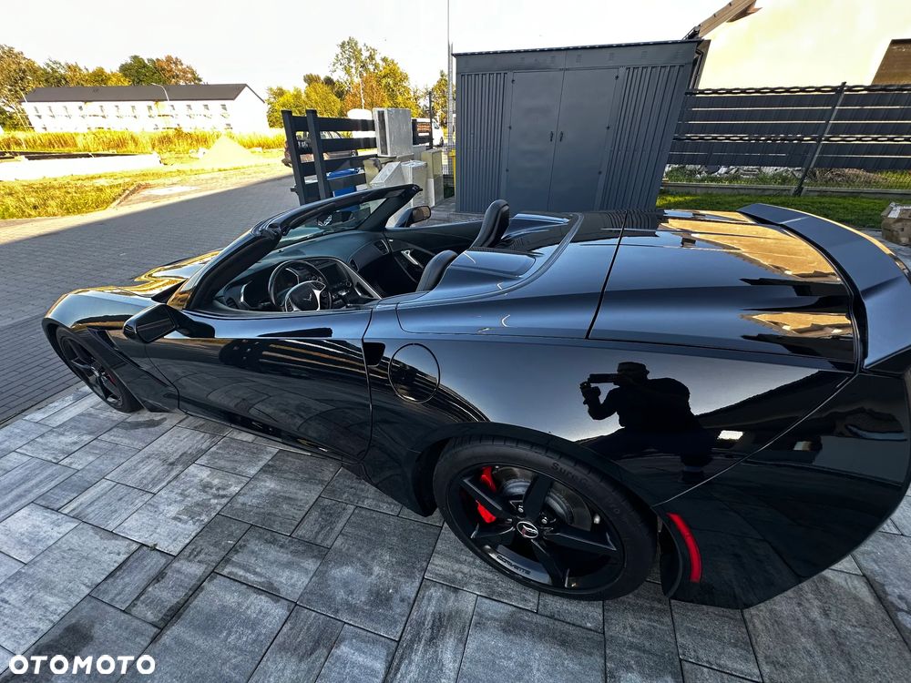 Chevrolet Corvette - 23