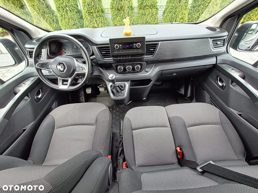 Renault Trafic 2.0 dCi - 12
