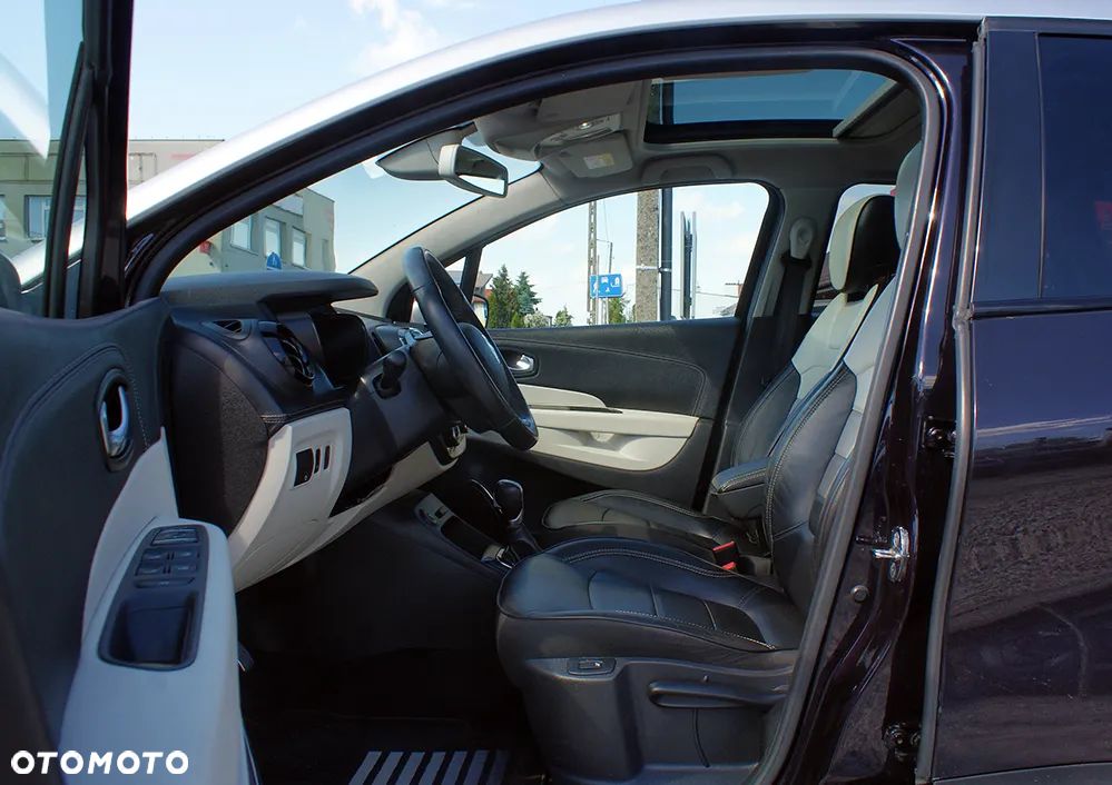 Renault Captur 1.2 Energy TCe Initiale Paris EDC - 9