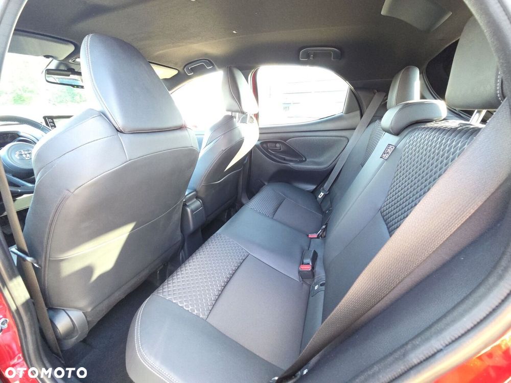 Toyota Yaris Hybrid 1.5 Selection Style - 14