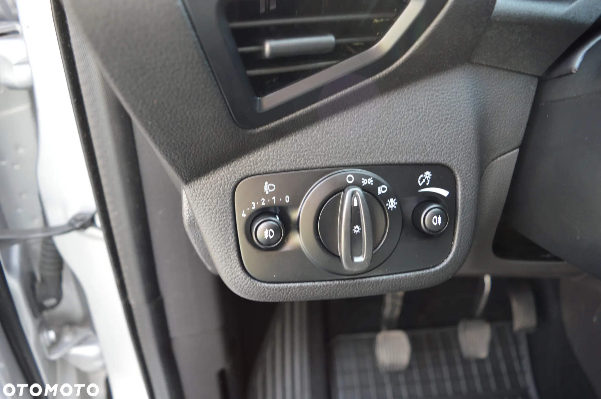 Ford Kuga 1.5 EcoBoost 2x4 Titanium - 19