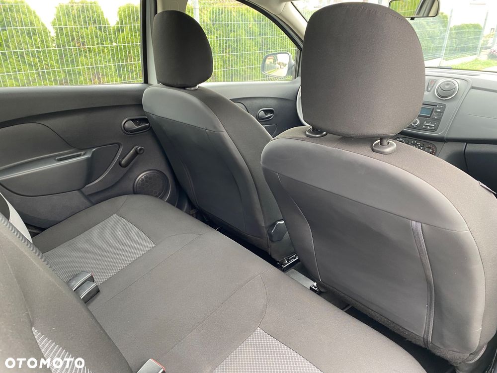 Dacia Sandero 1.2 16V 75 Essentiel - 16