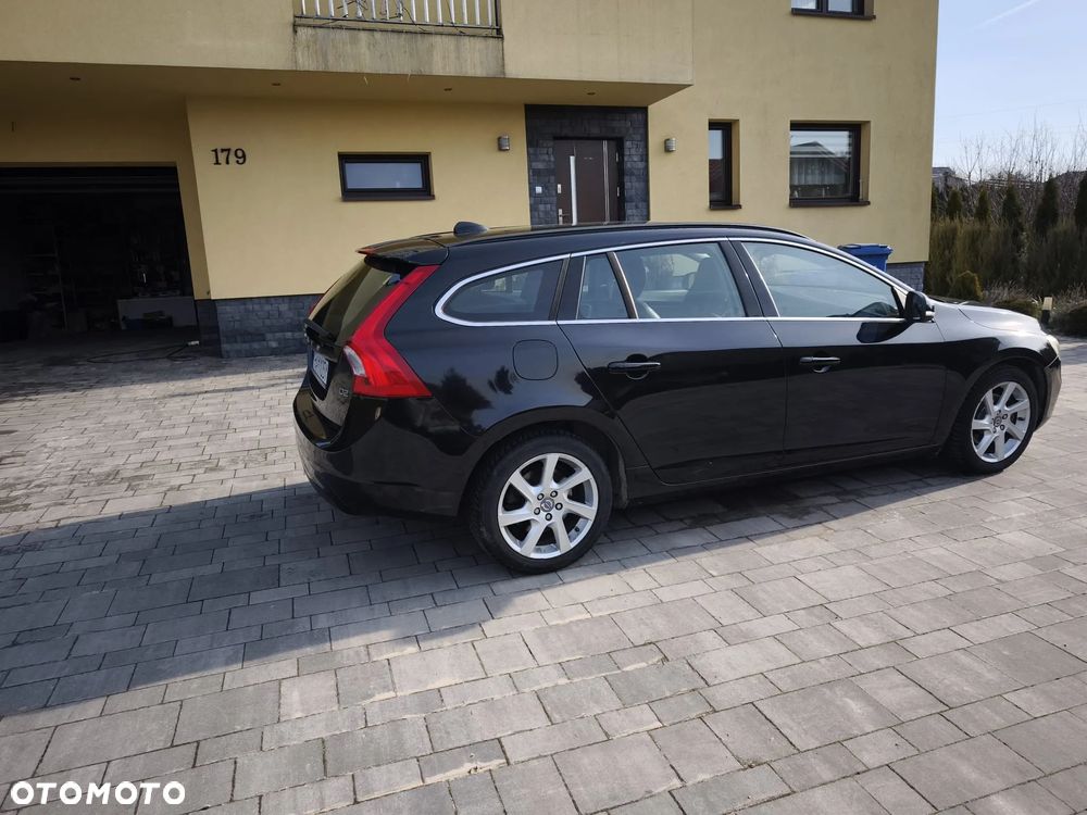 Volvo V60 D2 Geartronic Powershift Momentum - 13
