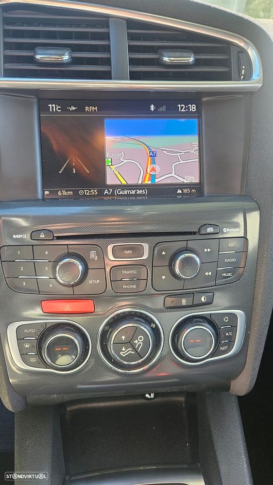 Citroën C4 HDi 110 Exclusive - 5