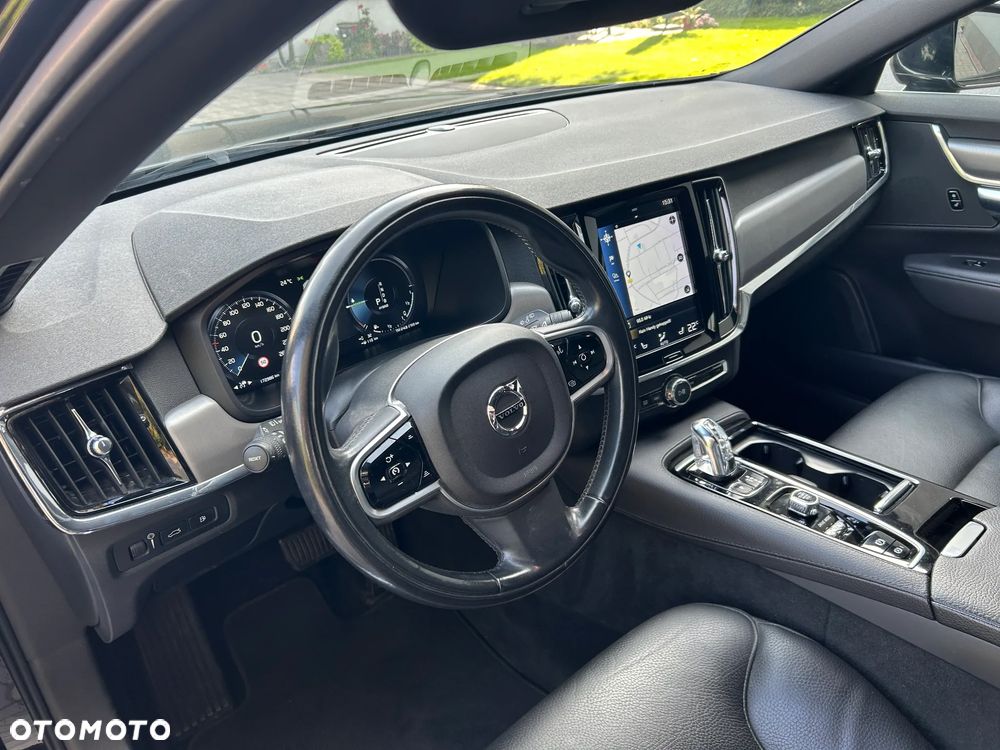 Volvo V90 T8 Twin Engine AWD Momentum - 12