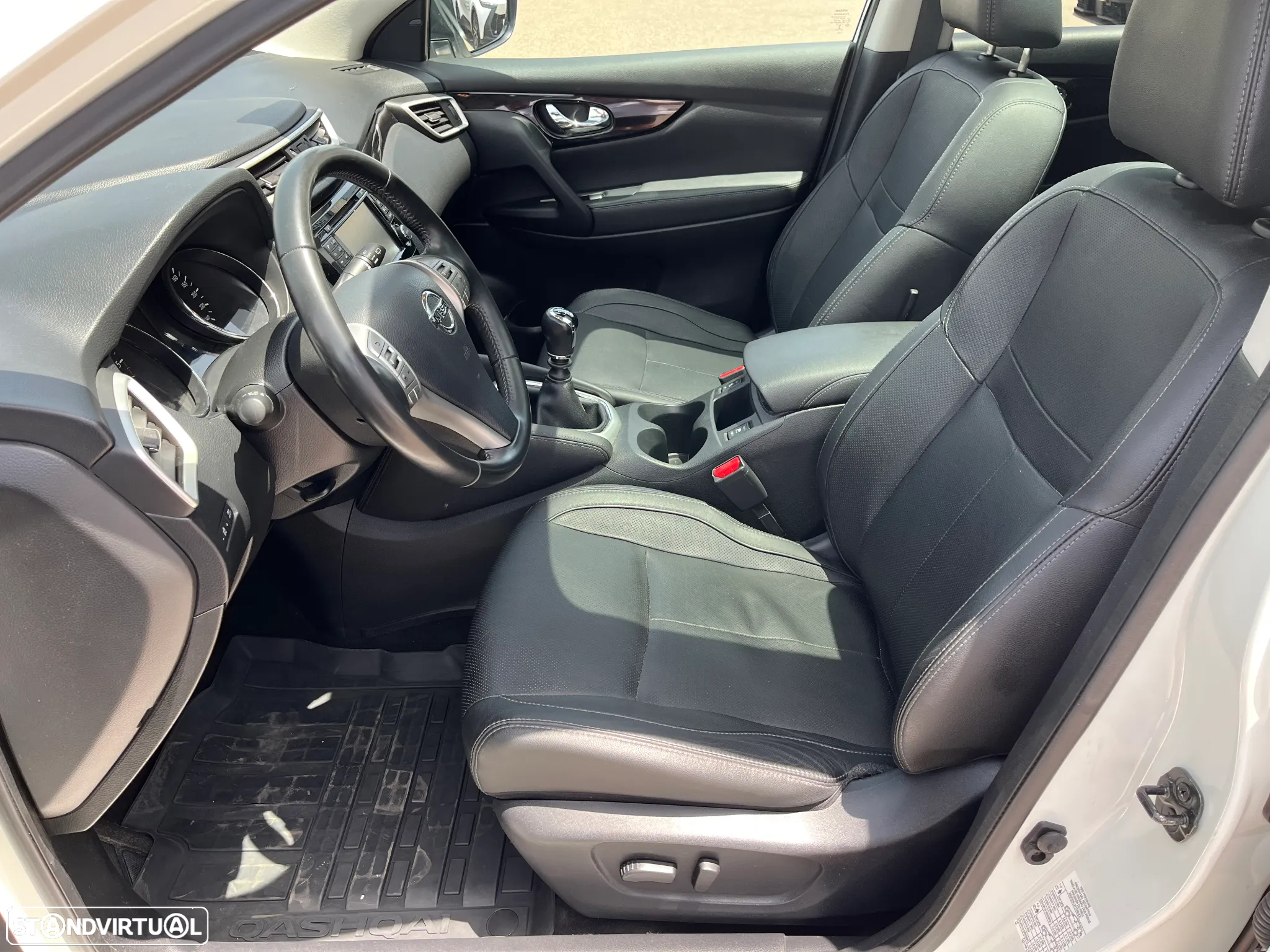 Nissan Qashqai 1.5 dCi Tekna Premium - 11