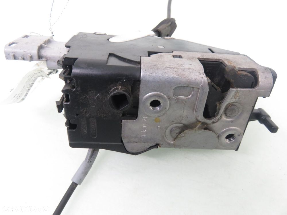 ZAMEK PRAWY TYLNY CITROEN C4 I 9681337080 6 PIN - 2