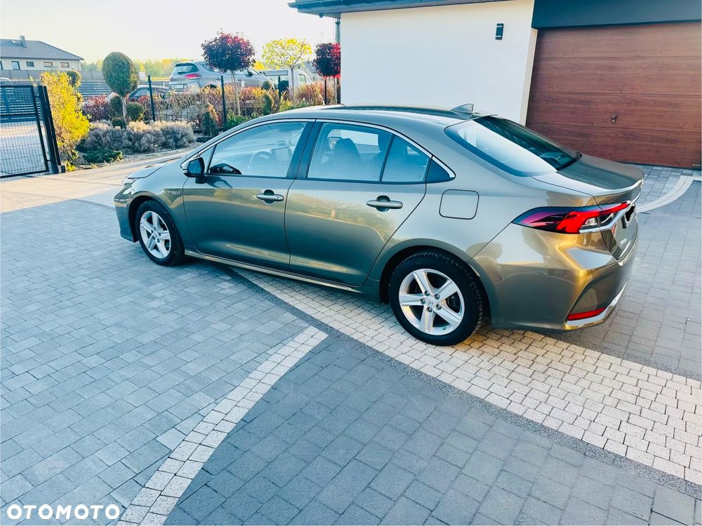 Toyota Corolla 1.8 Hybrid Comfort - 13