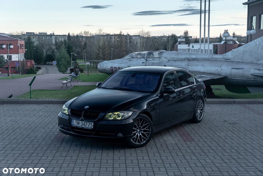 BMW Seria 3 330i - 5