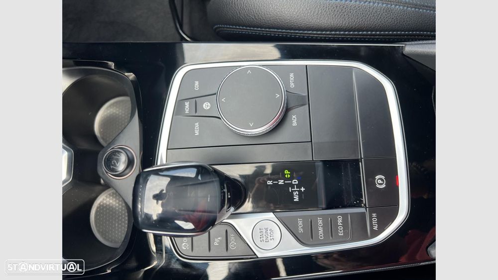 BMW 118 i Pack Desportivo M Auto - 20