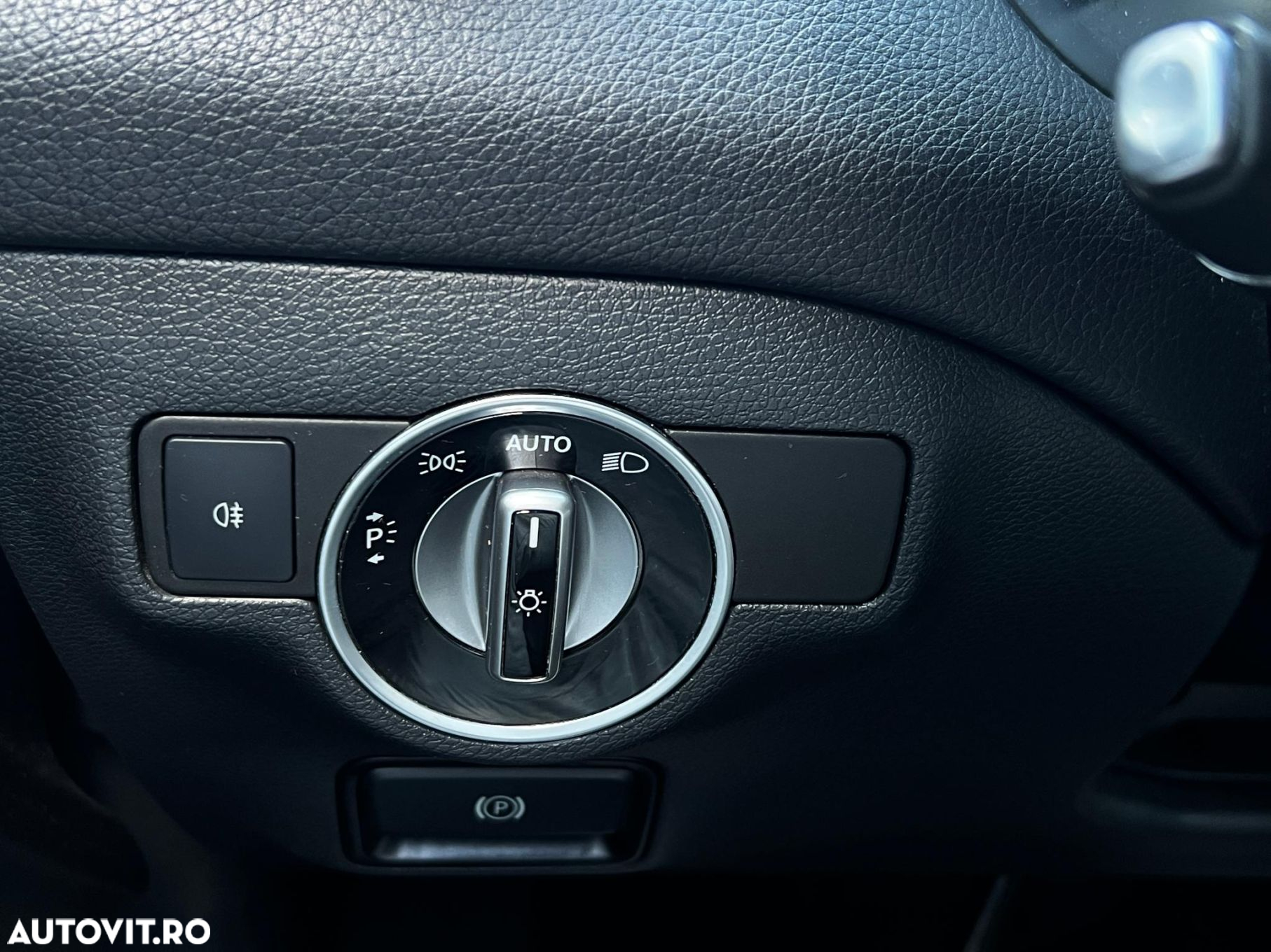 Mercedes-Benz GLA 200 d 4MATIC Aut. - 14