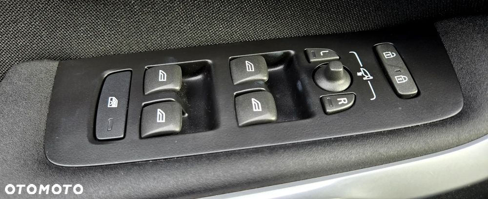 Volvo V40 D2 Geartronic Momentum - 28