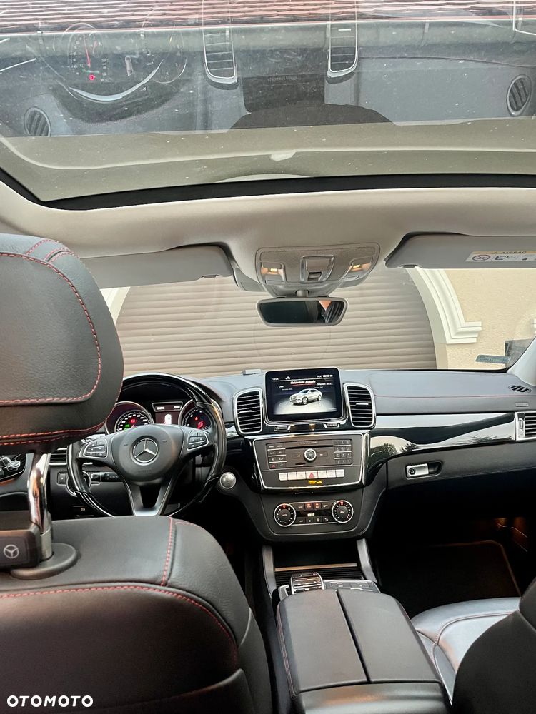 Mercedes-Benz GLE - 21