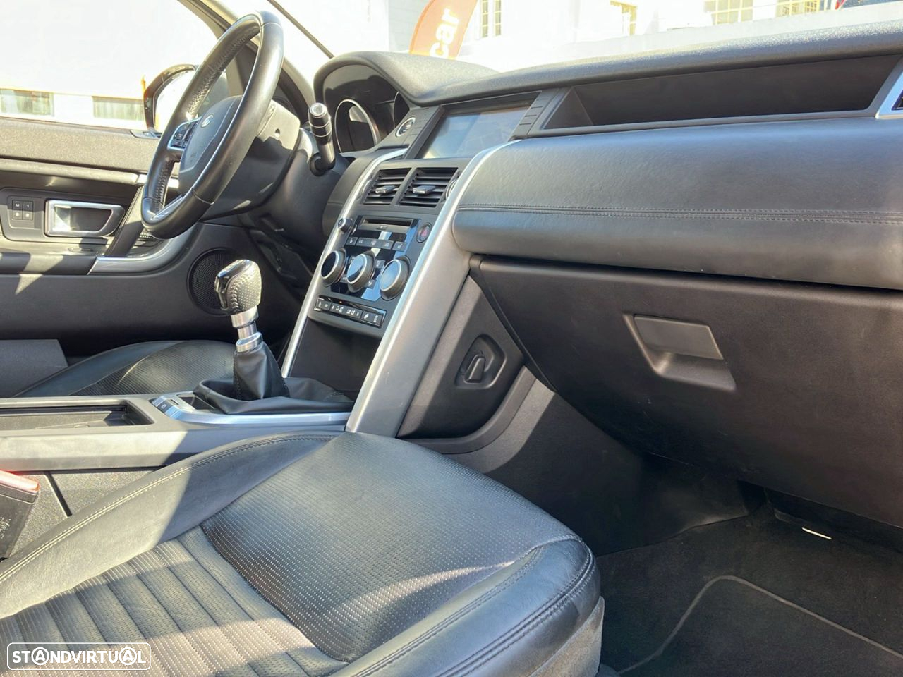 Land Rover Discovery Sport 2.0 eD4 HSE - 21