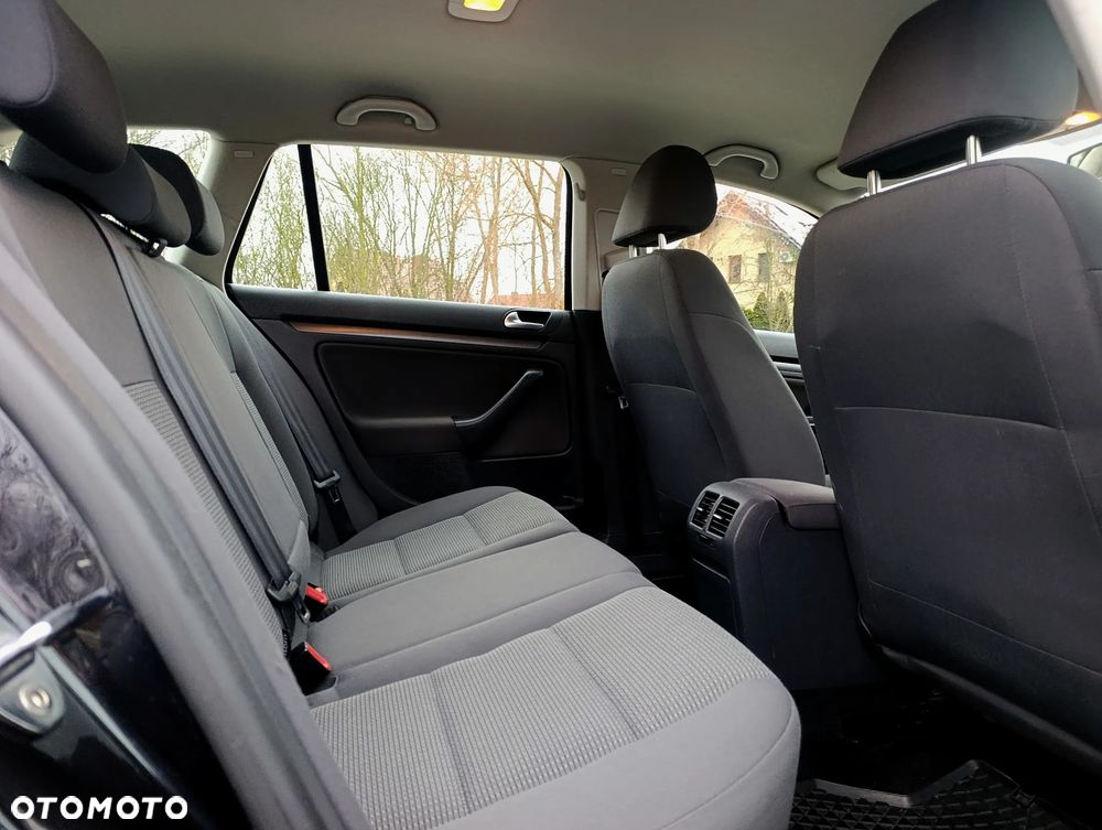 Volkswagen Golf 1.9 TDI DPF Trendline - 14