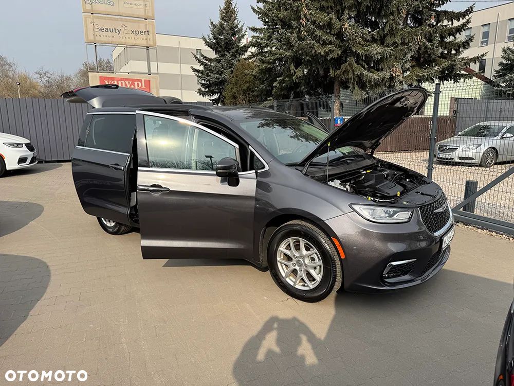 Chrysler Pacifica - 13