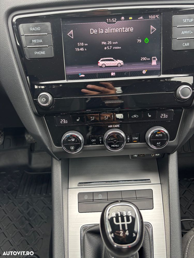Skoda Octavia Combi Diesel 1.6 TDI Active - 11