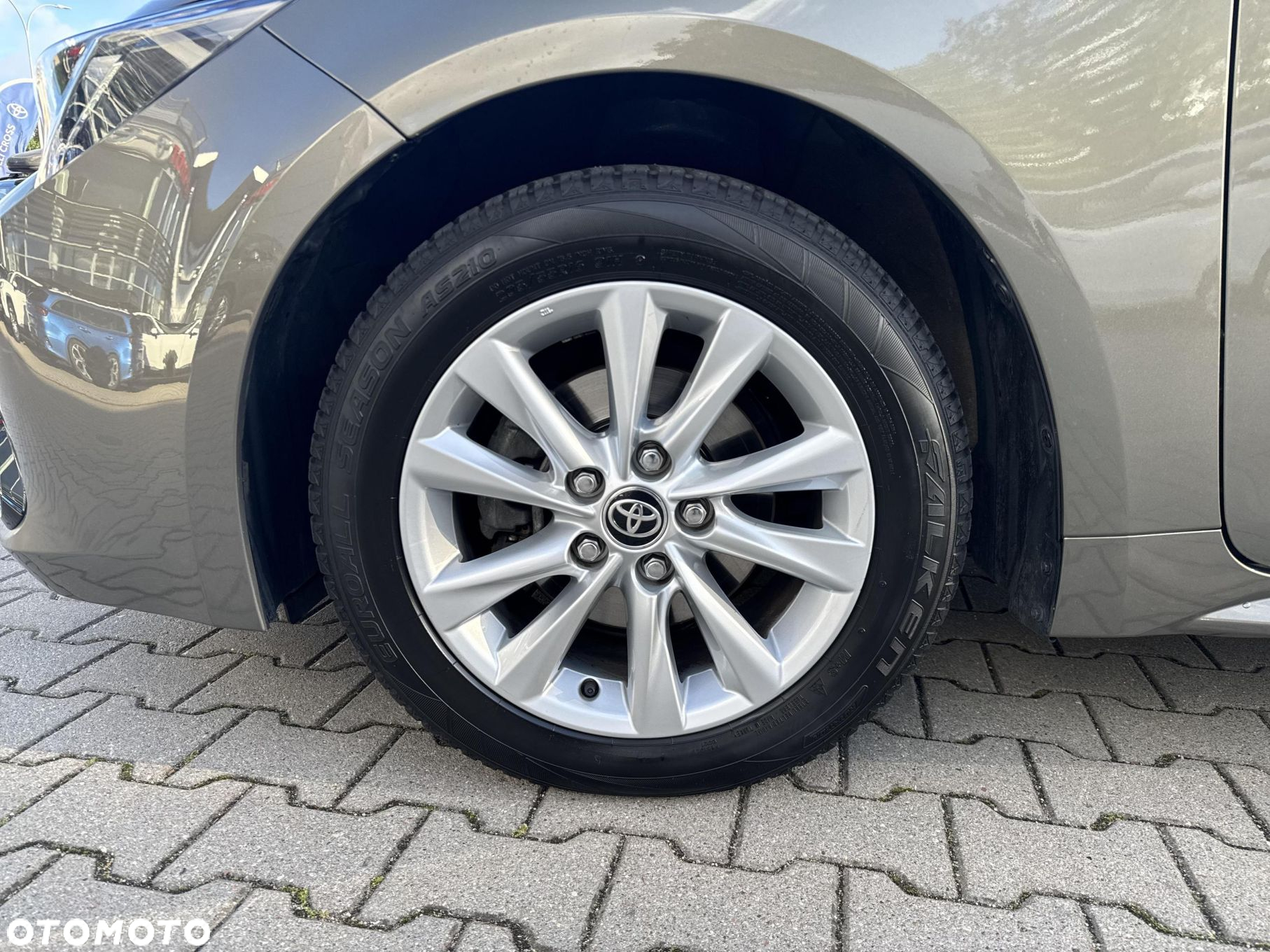 Toyota Corolla 1.8 Hybrid Comfort - 21