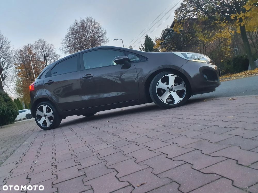 Kia Rio 1.4 XL Business Line - 22