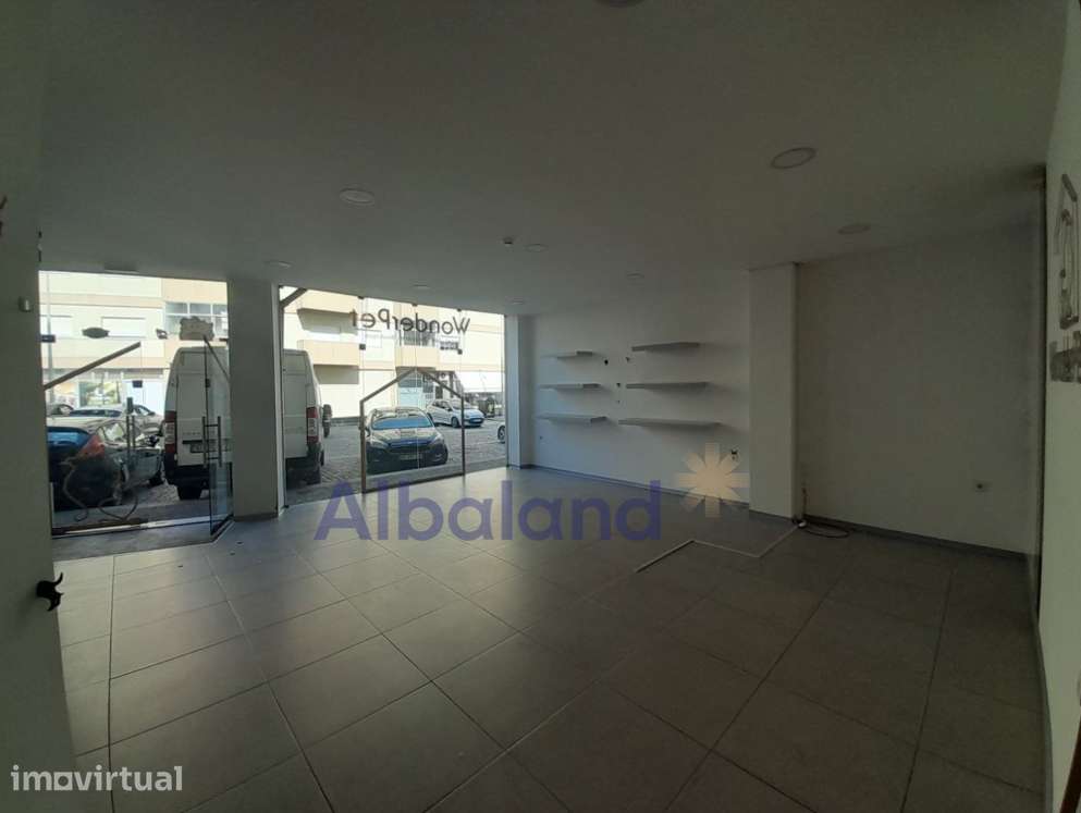 Loja Comercial - Centro da Cidade de Barcelos - Grande imagem: 4/16