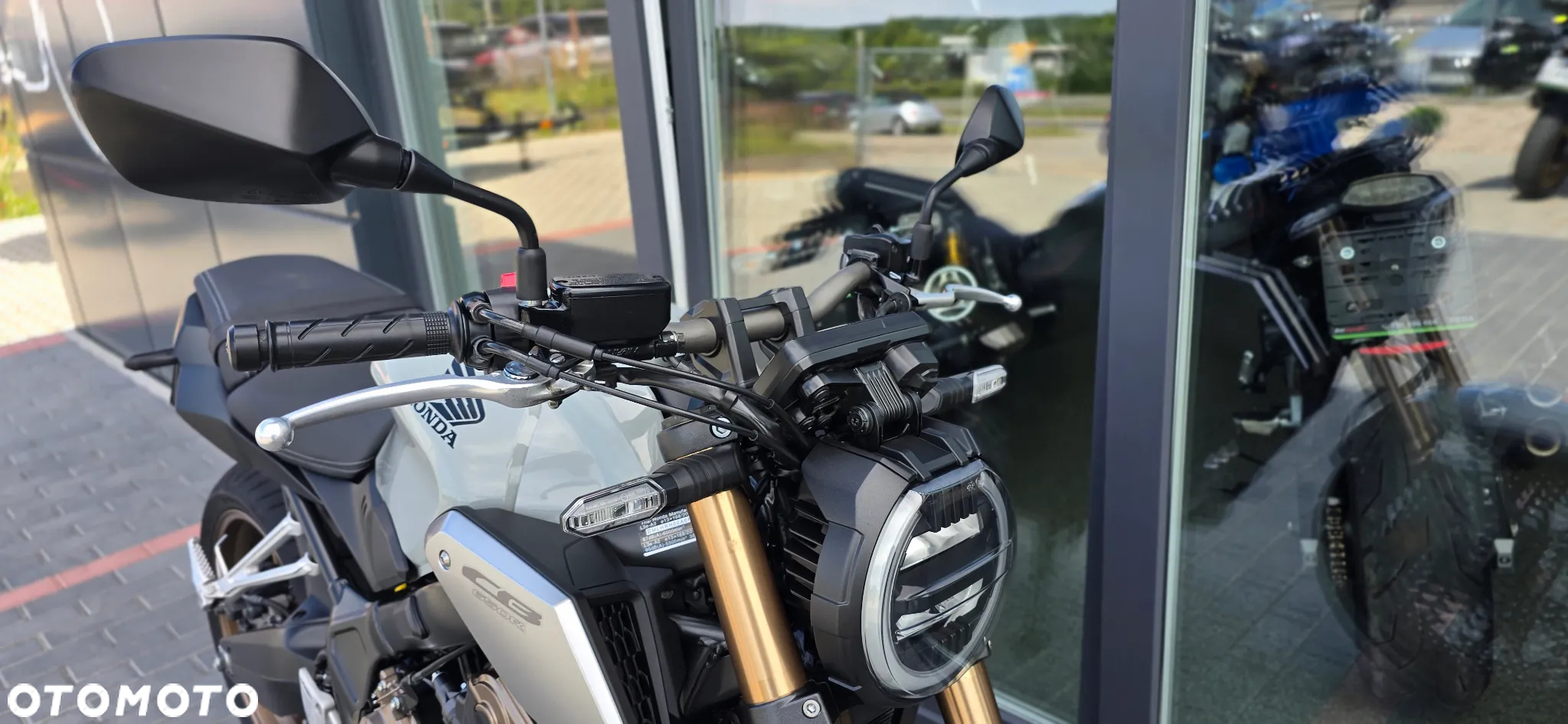 Honda CB - 8