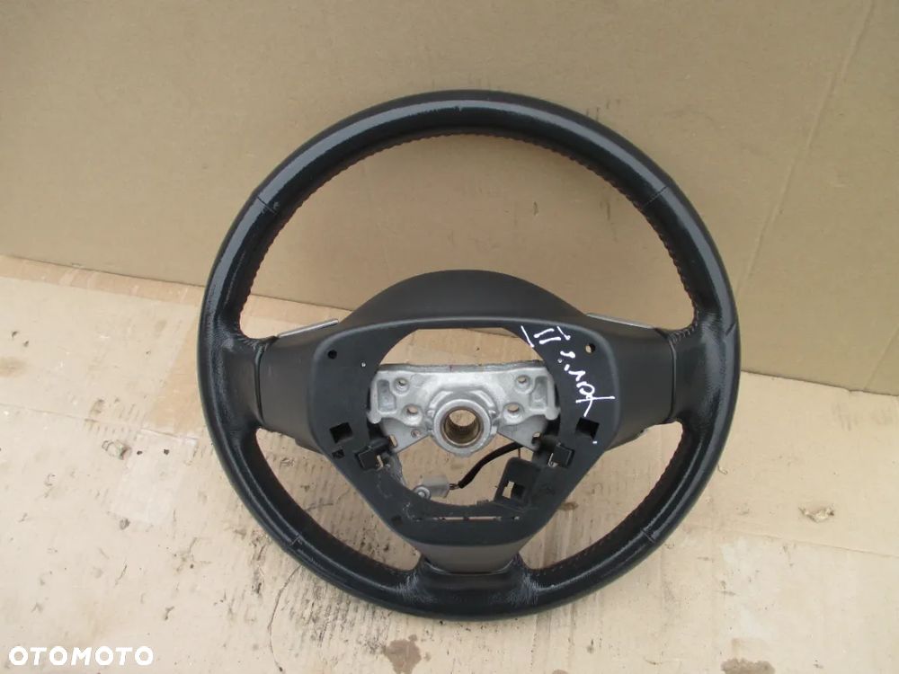 Kierownica TOYOTA YARIS II - 2