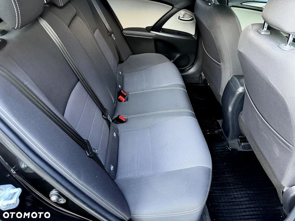Toyota Avensis 1.8 Prestige MS - 36