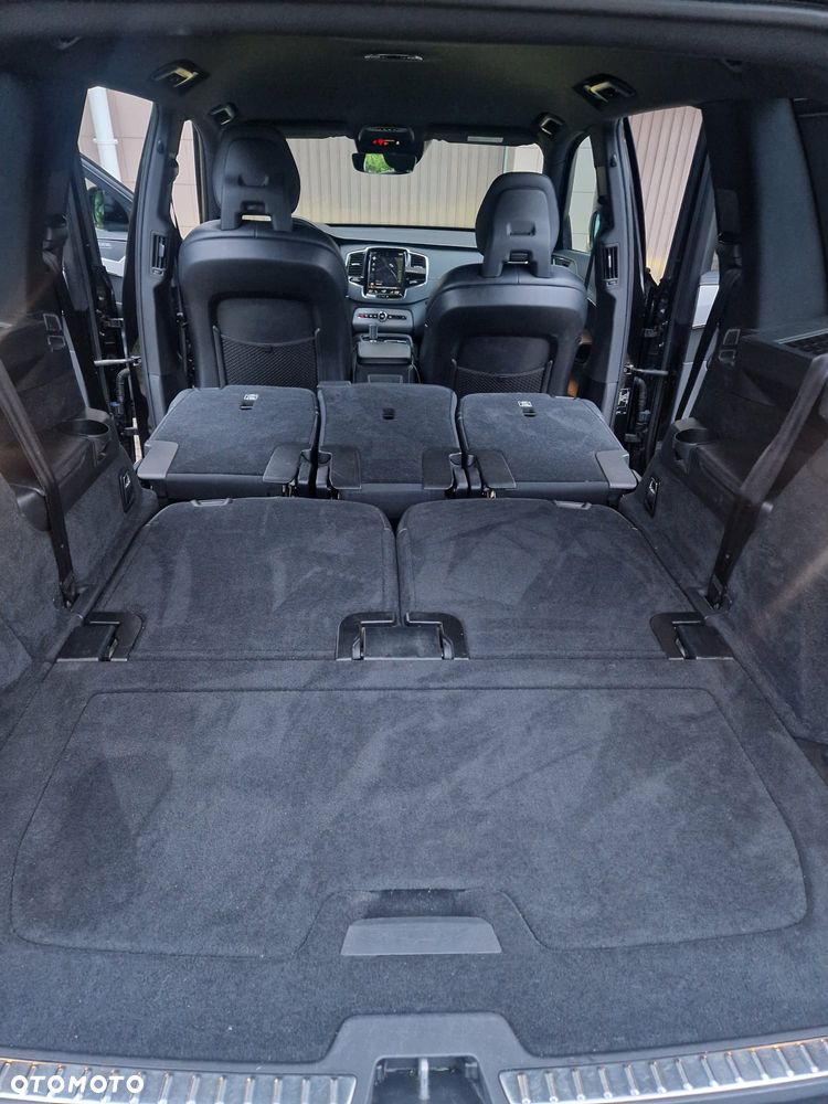 Volvo XC 90 D5 AWD R-Design 7os - 23