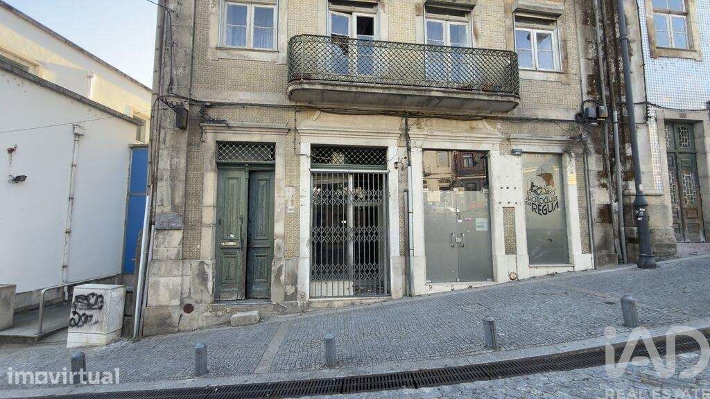 Prédio em Peso da Régua e Godim de 342 m2 - Grande imagem: 4/27