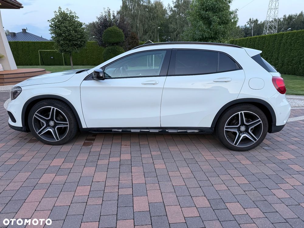 Mercedes-Benz GLA 250 4-Matic - 4