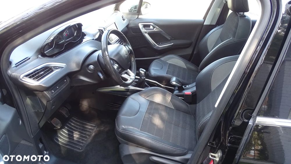 Peugeot 2008 e-HDi FAP 92 STOP & START Active - 11