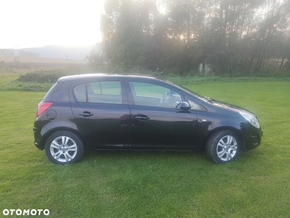 Opel Corsa ver-1-2-16v-color-edition - 5