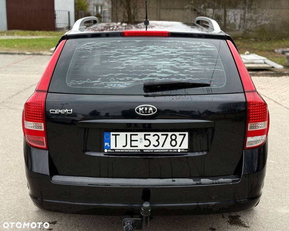 Kia Ceed - 6
