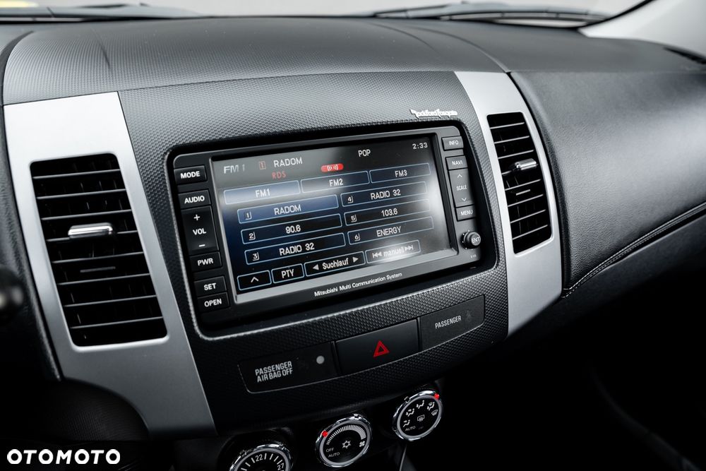 Mitsubishi Outlander 2.4 4WD CVT Intense - 31