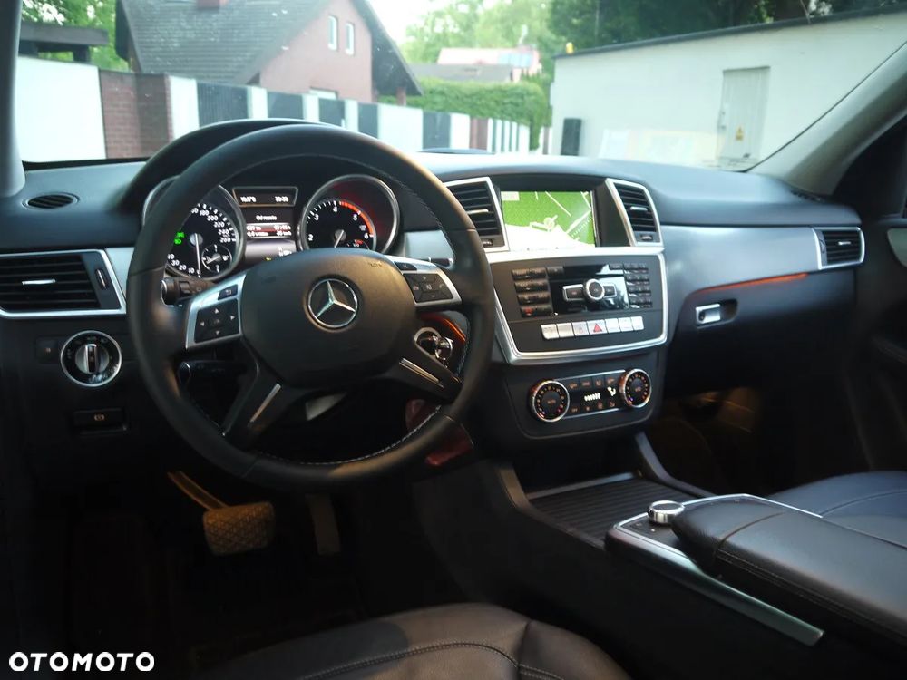 Mercedes-Benz ML 350 BlueTEC 4MATIC 7G-TRONIC Edition 1 - 19